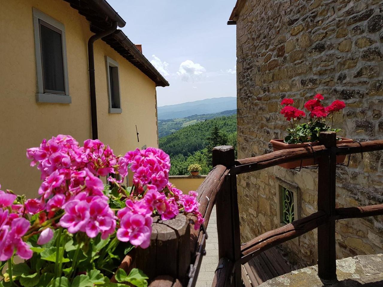 Borgo Tramonte Hotel Pratovecchio Ngoại thất bức ảnh